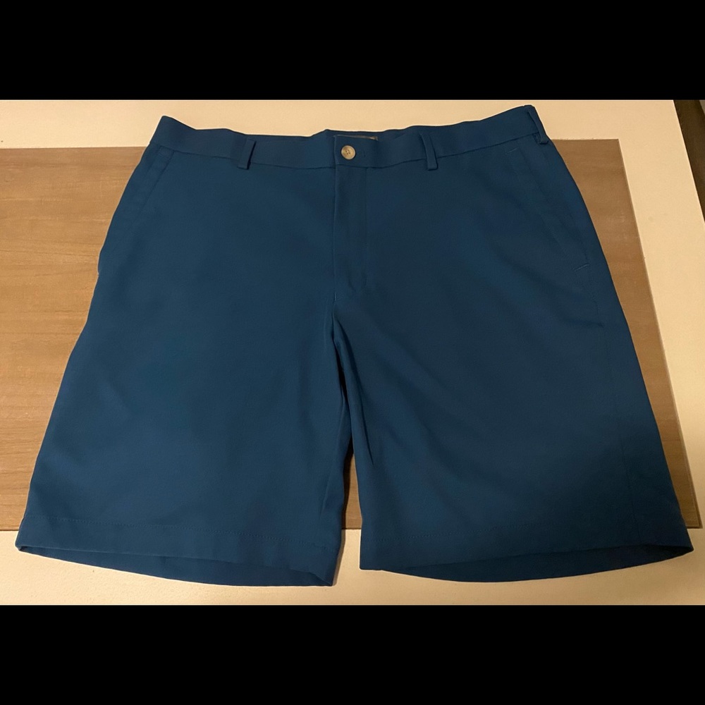 Peter Millar Size 34 golf shorts